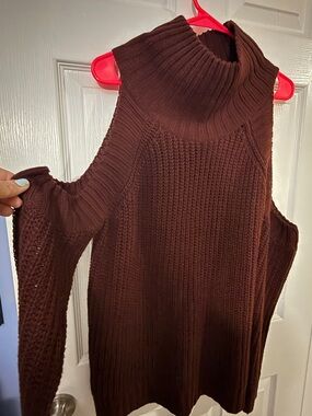 Cold-Shoulder Mock Neck Sweater - Maroon/Burgandy